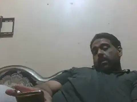 elpoop7305 webcam