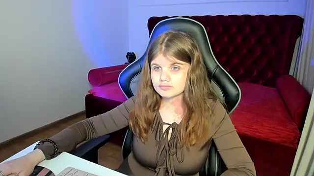 ChloeHalses webcam