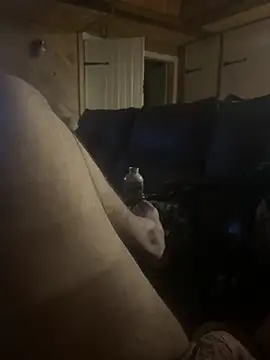 watchmesquirm webcam