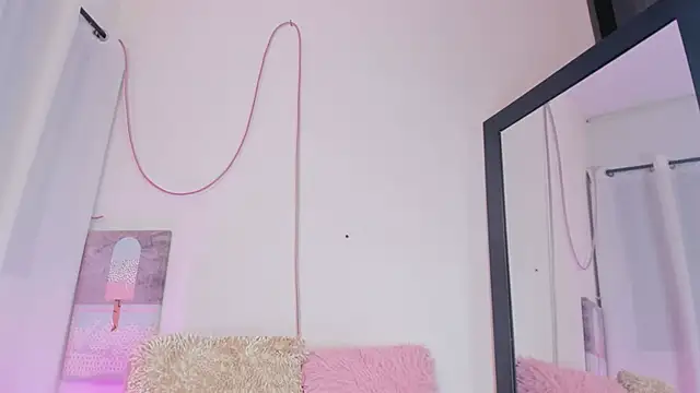 miaapril webcam