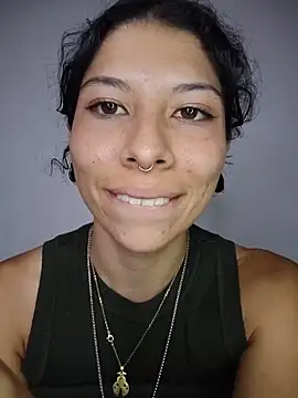 MelanyMo_on webcam