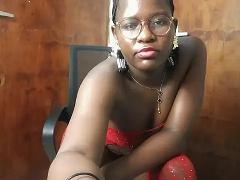 GoldenZuri webcam