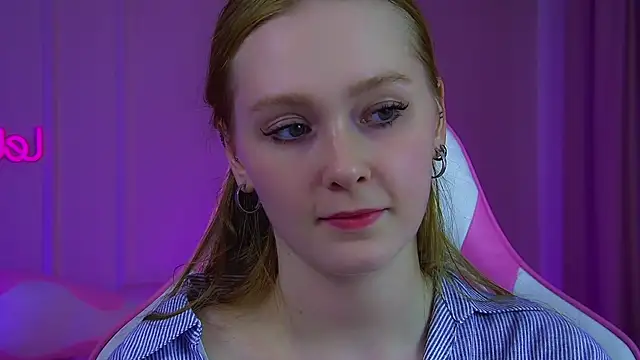 AgataFoxley webcam