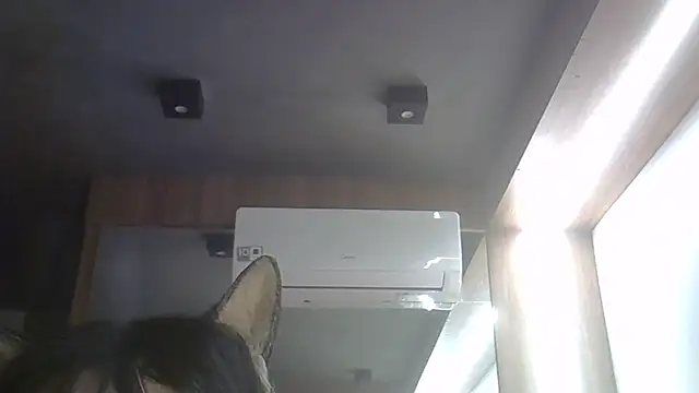 SkinnyKitten live cam