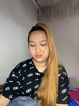 Almira6868 webcam