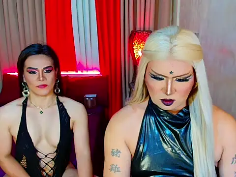 Wildest_Slave_Huntress webcam