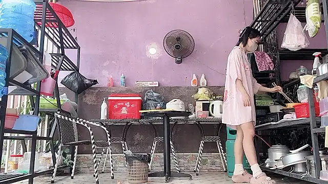 LinhChi_9x webcam