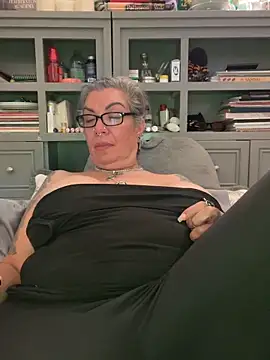 dieseldame1313 webcam