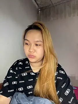 Almira6868 webcam