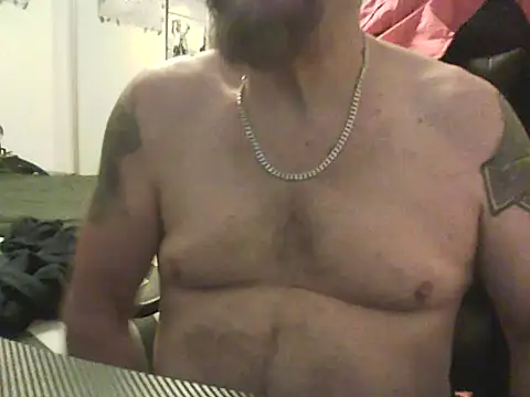 loudandproud webcam