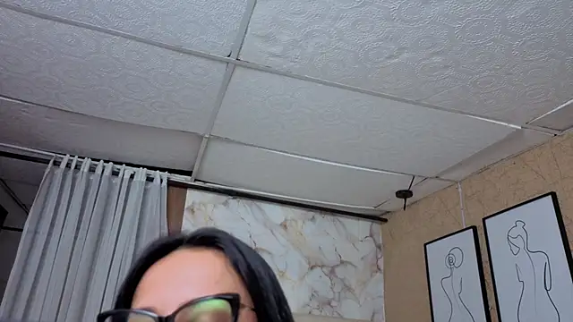 QueenSallyDesire webcam
