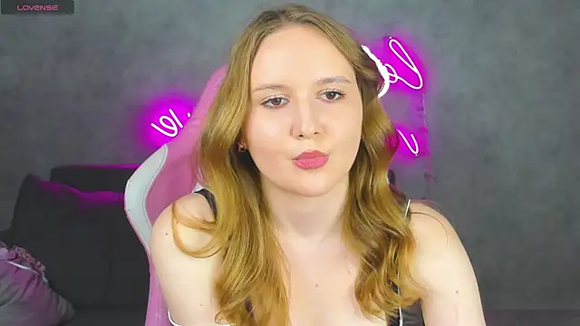 Emmaa_Kimm webcam