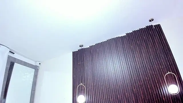 AmberDillucca webcam