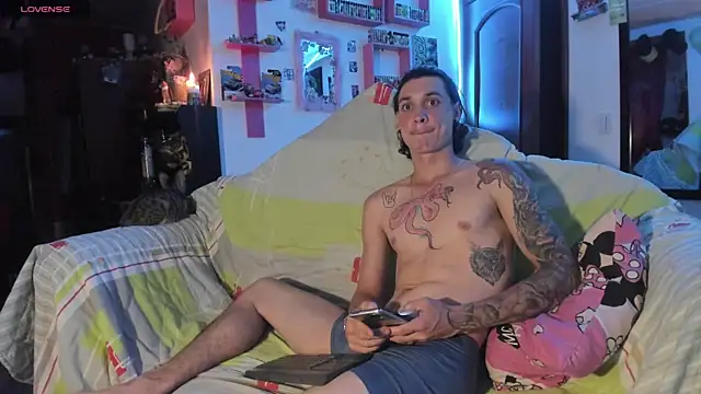 LokyHartt webcam