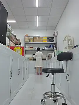 HinaLovely webcam