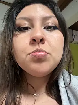 Larissa_Antonella webcam