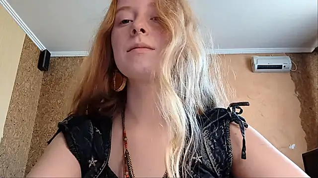 KateVibe_01 webcam
