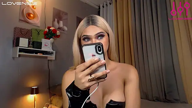 Lexi_ThunderFuck webcam