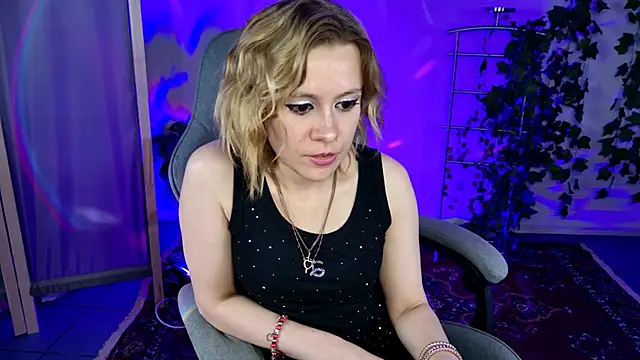 Kumiho_7777 webcam