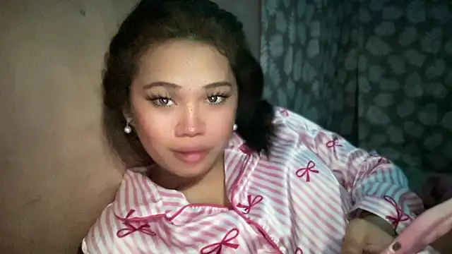Exotic_alyssa69 webcam