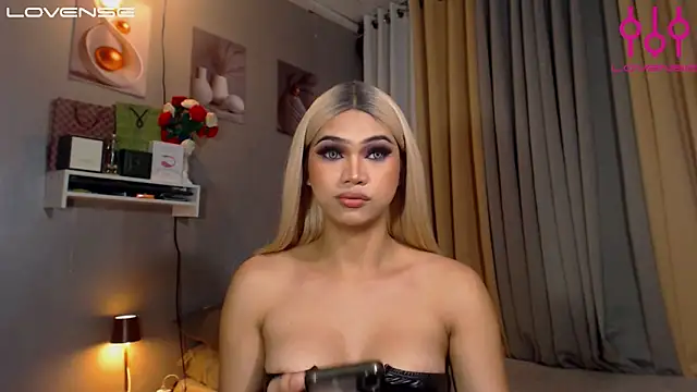 Lexi_ThunderFuck webcam