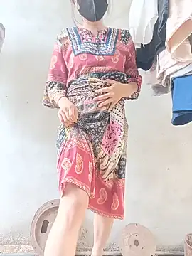Linda-yiyi live cam
