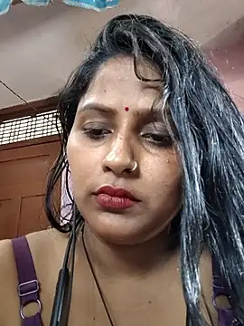 Jasmine_Januja webcam