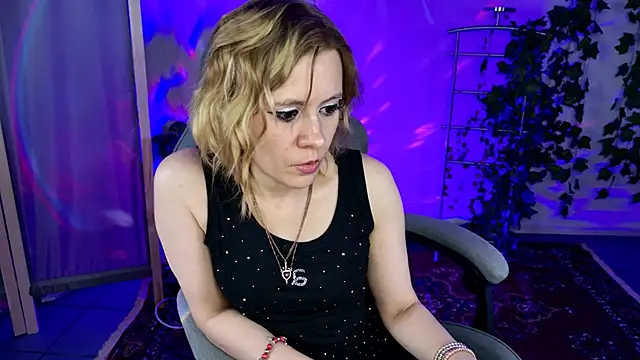 Kumiho_7777 webcam