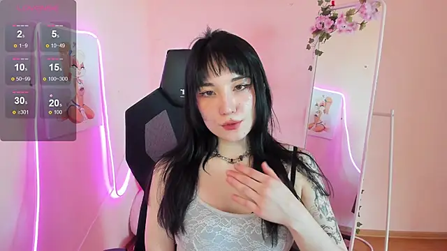 AliceeinWonderlanddd webcam