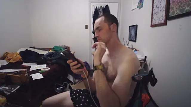 JohnnyMoves webcam