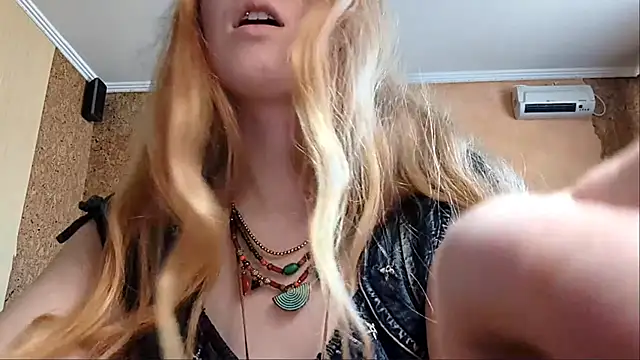 KateVibe_01 webcam