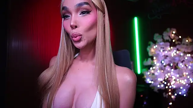 xxforyoureyesonlyxx webcam