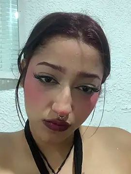 LilithMonette webcam