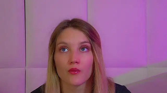 StacyEvances live cam