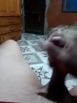 Enzoc24 live cam