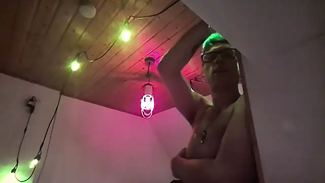 AskAveryAnything live cam