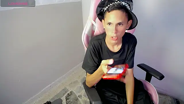 sombra_18 live cam