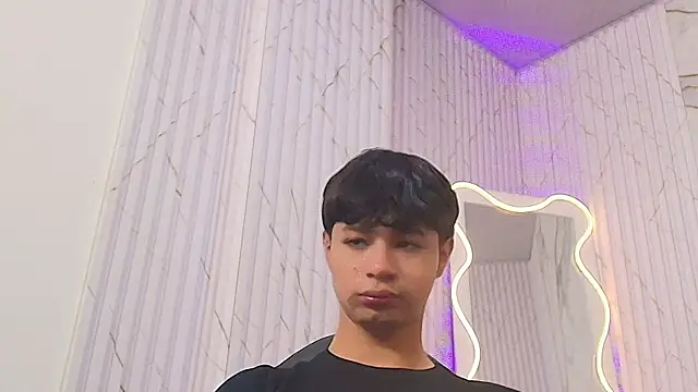Spark_tay live cam
