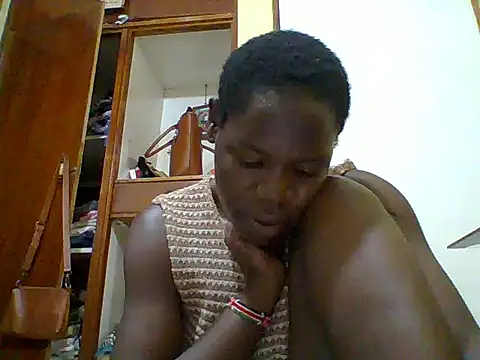 Blacksexyqueen24 live cam