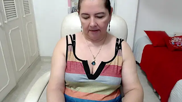 leonela_69 webcam