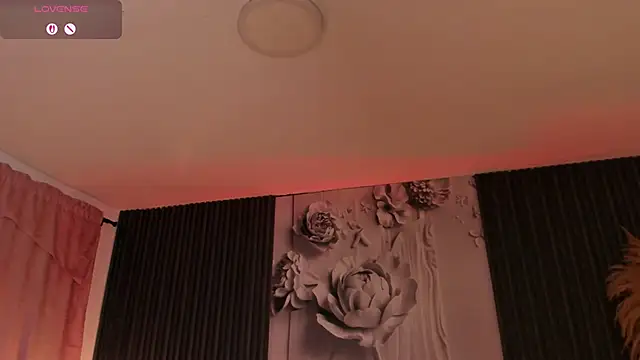 ShaniaDaniels webcam