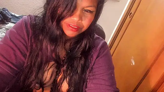 ebonycamelia webcam