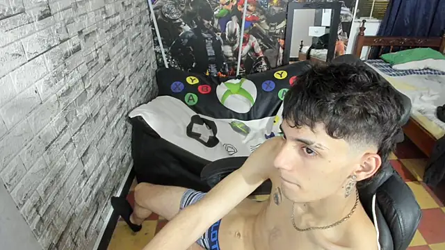 wex_077 live cam