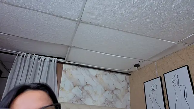 QueenSallyDesire webcam
