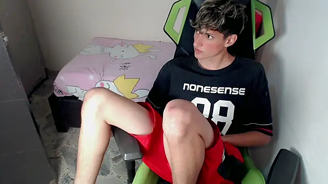 pablito_junior (M twink) - spit cock and masturbate