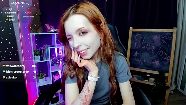 Star_Tarra webcam