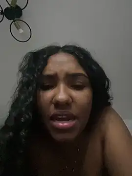 IamBlackmoon live cam on StripChat