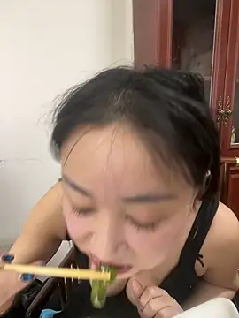 Chuchun168 live cam