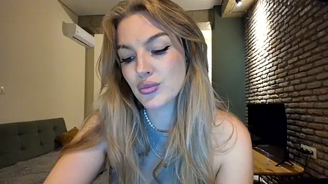 fifteenpoem webcam