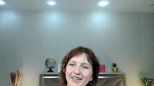 MiaKarlos webcam